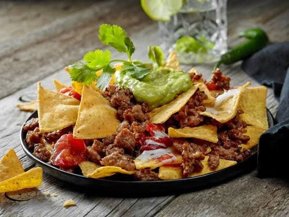 Nachos con guacamole
